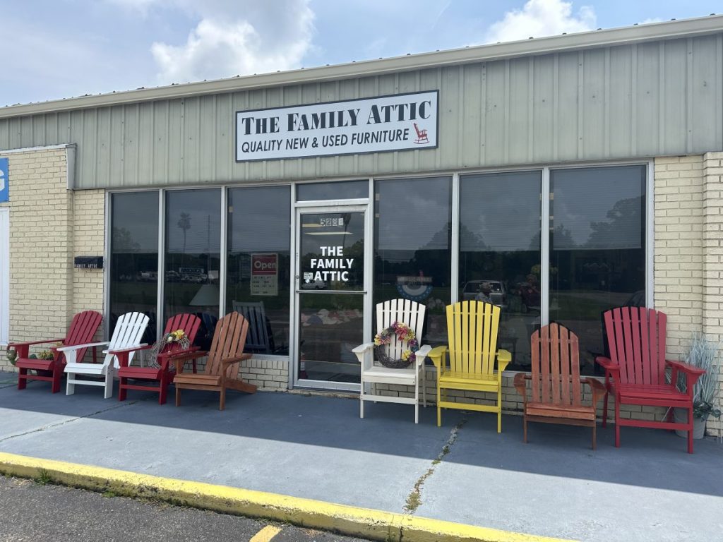 Weeds’ store is located at 528 Klondyke Road, Suite B. (Photo credit: Toni Miles)