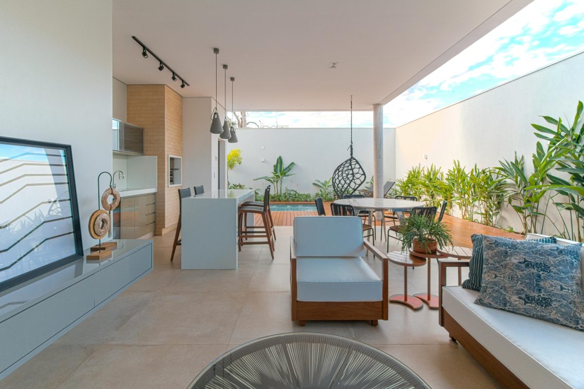 the-veranda-of-a-vacation-house