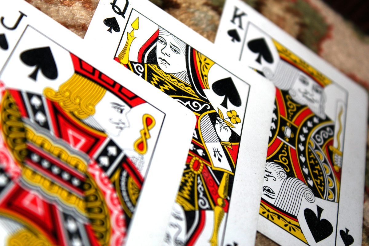 king-jack-and-queen-of-spades-playing-cards