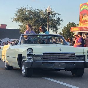 1-CRUISIN CAR (1)
