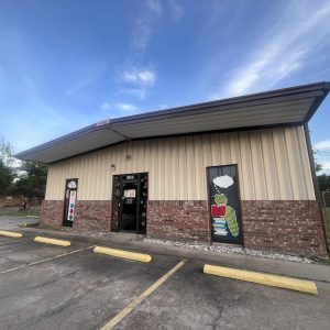 An official ribbon cutting ceremony held recently for the Mississippi State University Extension Service LIFT Resource and Referral Network, which will serve as a valuable resource for individuals and families by connecting them with support services, education and opportunities to thrive. Services are free and open to the public.